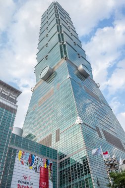 Taipei gökyüzü altında 101 gökdelen dönüm noktası