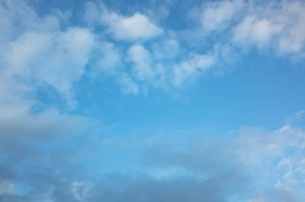 Céu azul fundo — Fotografia de Stock