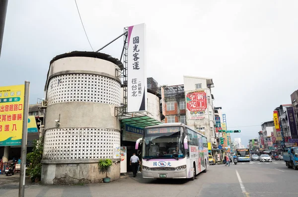 Автотранспортне сполучення Kuo-Kuo на місті пулі — стокове фото