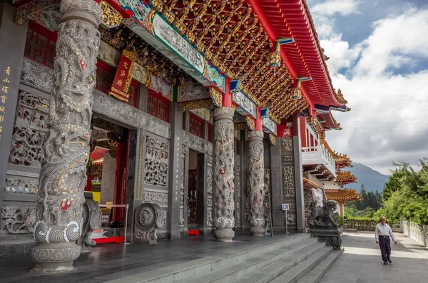 Знаменитая достопримечательность храма Вэньу в озере Сан Мун — стоковое фото