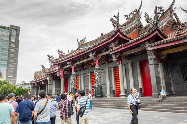 Berömda templet Hsing Tian Kong i Taipei — Stockfoto