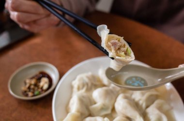 haşlanmış jiaozi hamur tatlısı