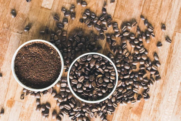 Koffie gronden en bonen — Stockfoto