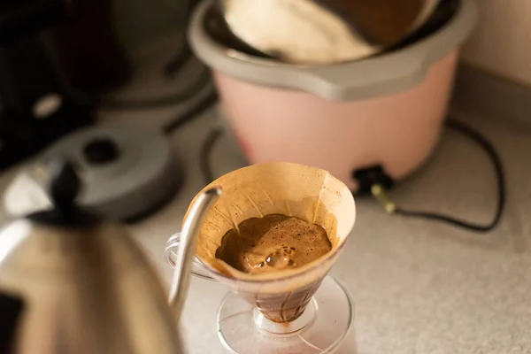 Pour-over cafea acasă — Fotografie, imagine de stoc