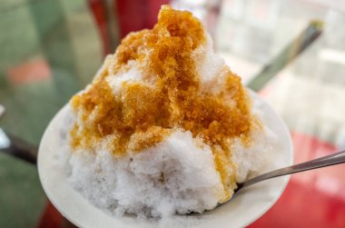 renkli tatlı ile soğuk tıraş buz