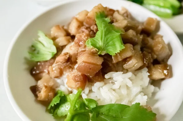 Chinese braised pork on rice — Stock Photo, Image