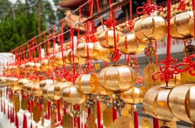 Yuchi at Sun Moon Gölü yakınlarındaki Wenwu Tapınağı dilek duvarı