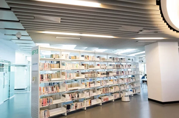 Interieur van de nieuwe hoofdbibliotheek van Taipei City — Stockfoto