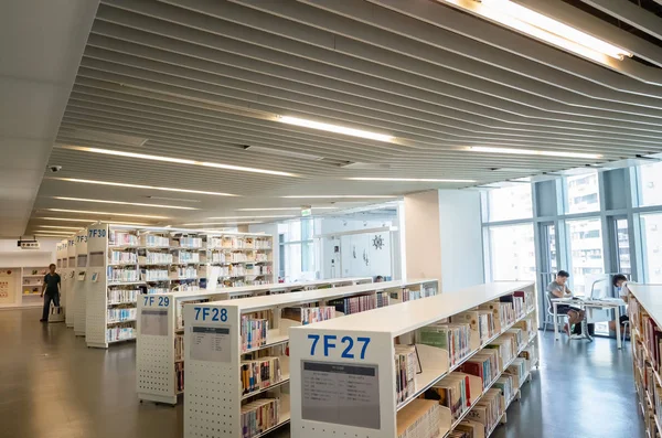 Interior da biblioteca principal da cidade de Nova Taipei — Fotografia de Stock