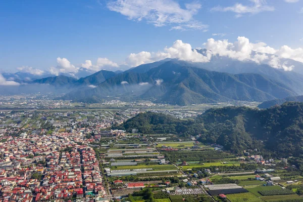 Puli kasabasının havadan görünümü