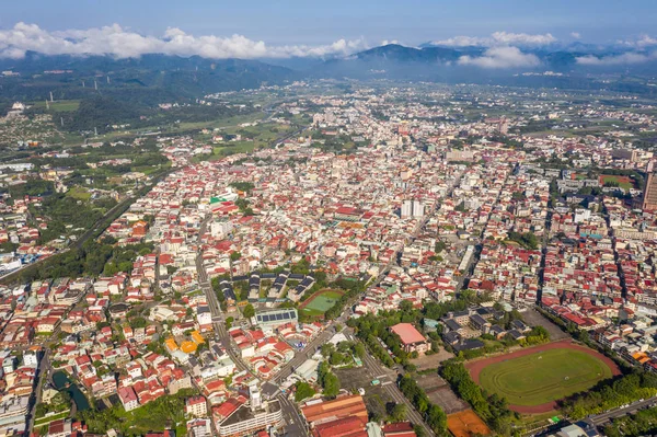 Vue aérienne de la ville de Puli — Photo