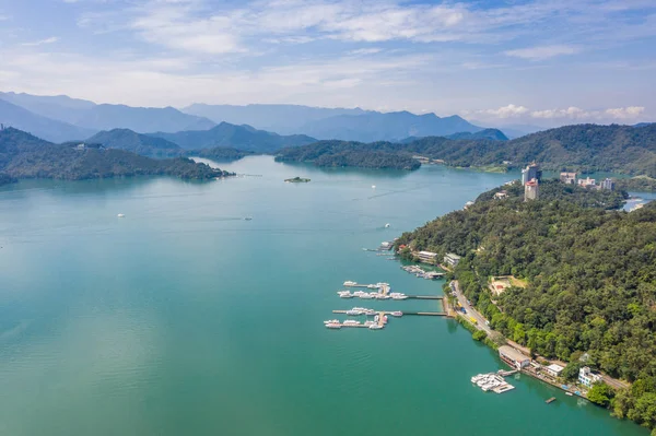 Ünlü Sun Moon Lake manzara havadan görünümü — Stok fotoğraf