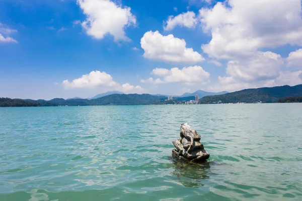 Nine Frog Statue stacks in Sun Moon Lake — Stock Photo, Image