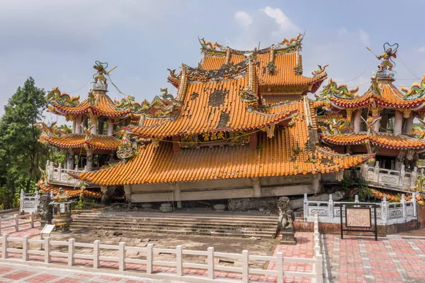 Deprem wuchanggong tapınağının kalıntıları havadan görünümü — Stok fotoğraf