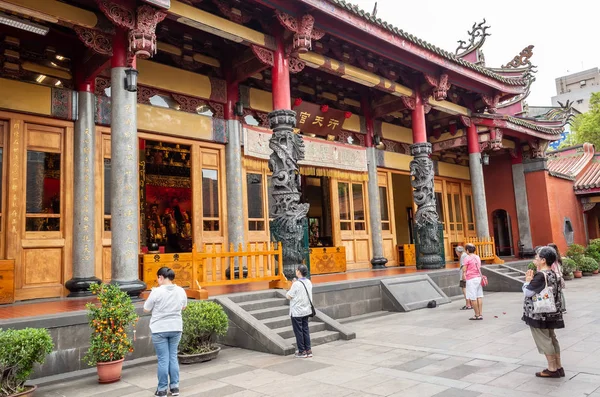 Taipei 'de Hsing Tian Kong ünlü Tapınağı — Stok fotoğraf