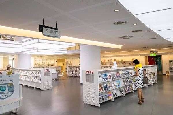 Innenraum der neuen Bibliothek der Stadt Taipeh — Stockfoto