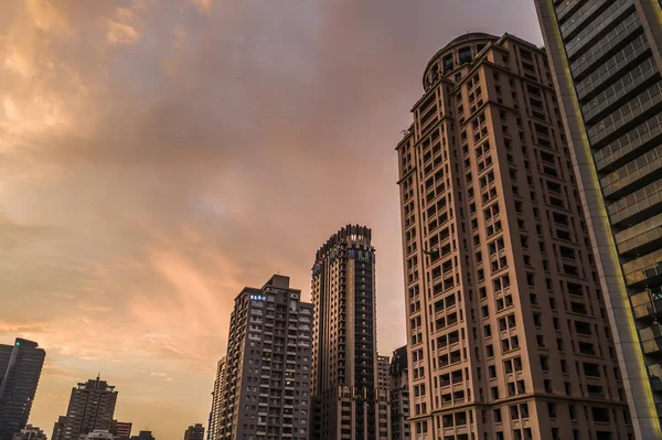 Cidade de Taichung com arranha-céus — Fotografia de Stock