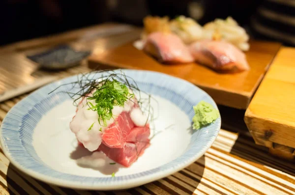 Mariscos sashimi en plato en el restaurante — Foto de Stock