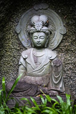 antik taş bodhisattva heykeli