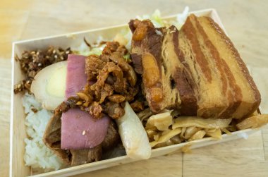 soya Komposto domuz eti pilav ile