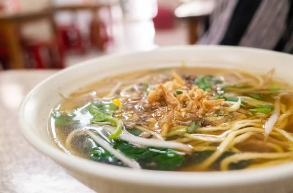 pork, pickled mustard green noodles