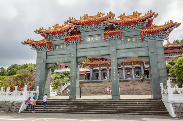 Знаменитая достопримечательность храма Вэньу в озере Сан Мун — стоковое фото