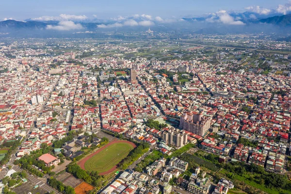 Vue aérienne de la ville de Puli — Photo