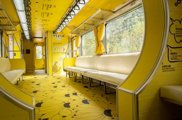 Interior of Taiwan’s first mobile museum — Stock Photo, Image