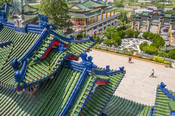 台湾南投市 2019年9月15日 アジアのプリで宝湖ディム寺院の有名なランドマークの空中ビュー — ストック写真