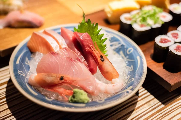 Läckra Sashimi Skaldjur Tallrik Restaurang — Stockfoto