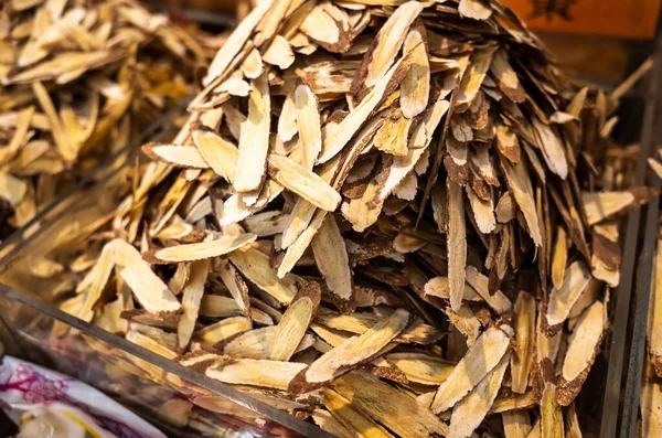 Group Stacks Traditional Chinese Medicine Astragali Radix — Stock Photo, Image