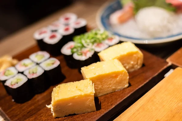 Sushi Japonez Delicios Farfurie Restaurant — Fotografie, imagine de stoc