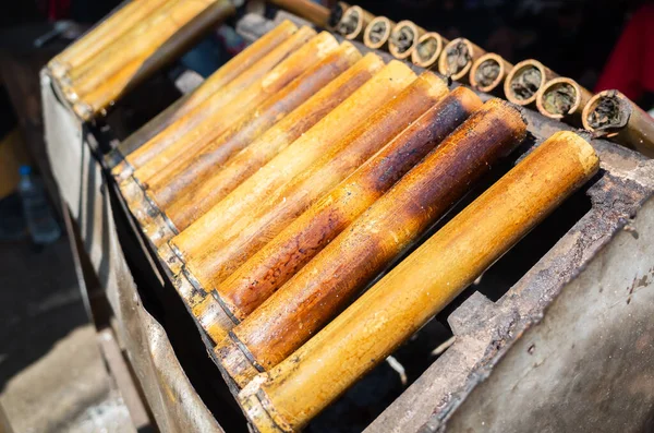 Lanches Taiwaneses Arroz Cozido Tubos Bambu — Fotografia de Stock