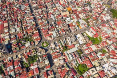 Nantou, Tayvan - 6 Eylül 2019: Puli şehrinin gündüz binaları, Nantou, Tayvan