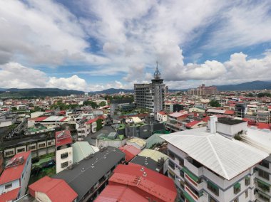 Puli, Tayvan - 7 Eylül 2019: Nantou, Tayvan, Asya 'daki Puli kasabasının hava manzarası