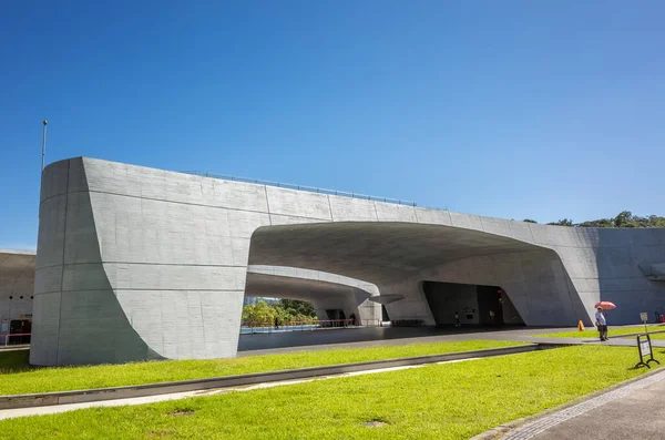 Nantou Taiwan Agosto 2019 Arquitetura Moderna Xiangshan Visitor Center Lago — Fotografia de Stock