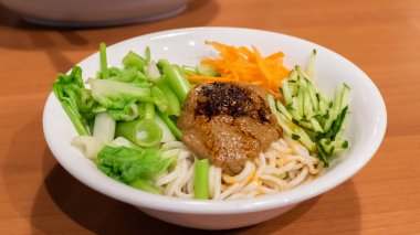 Masada Tayvan usulü ünlü susamlı şehriye aperatifleri.