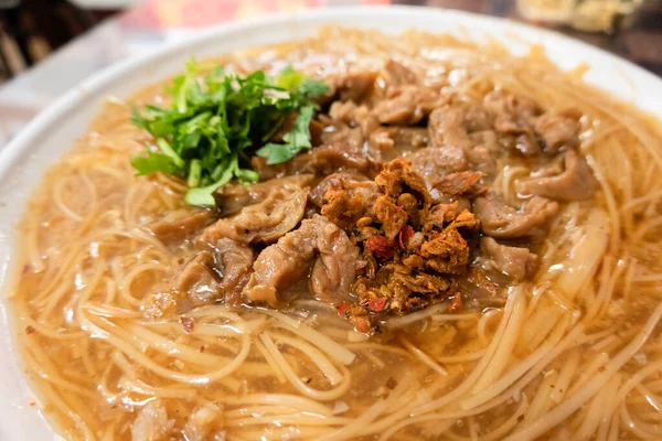 Eating Taiwan Snack Thin Noodles Pork Intestine — Stock Photo, Image