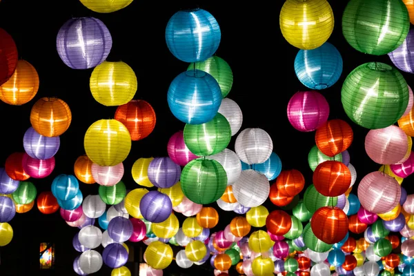 Kleurrijke Lantaarn Opknoping Nacht Bij Chinees Nieuwjaar — Stockfoto