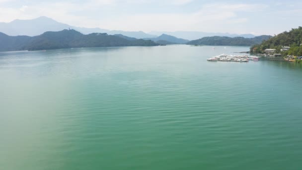 Paisaje Sun Moon Lake Con Agua Barcos Municipio Yuchi Nantou — Vídeo de stock