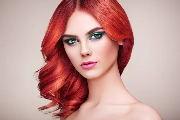 Beauty Fashion Model Girl Colorful Dyed Hair Girl Perfect Makeup — Stock Photo, Image