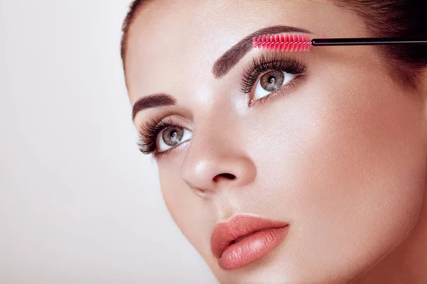 Mujer Hermosa Con Pestañas Falsas Largas Extremas Extensiones Pestañas Maquillaje — Foto de Stock