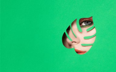 Güzellik makyaj ile güzel bir genç kadının yüzü