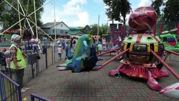 Balakhna Russland Aug 2018 Karussell Zur Unterhaltung Von Kindern Park — Stockvideo