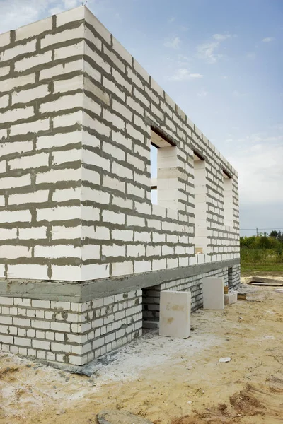 Construction of house from foam concrete blocks on bought site. — Stock Photo, Image