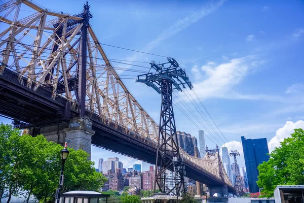 Queensboro Bridge New York City Blå Himmel Bakgrund — Stockfoto