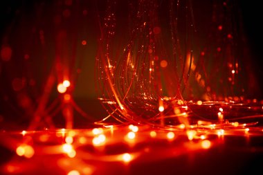 arka plan olarak karanlıkta şık hafif çizgiler