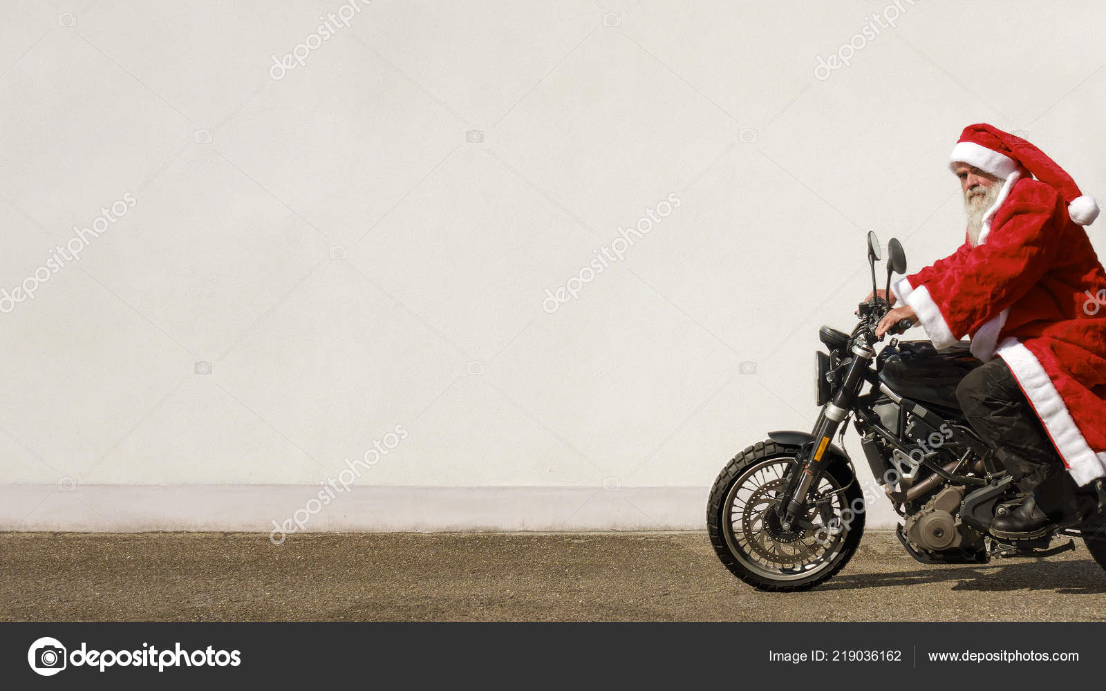 Image Man Motorbike Typical Santa Claus Costume — Stock Photo