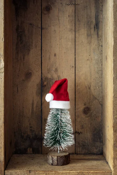 Christmas Decoration Santa Claus Hat Tree Wooden Box Background — Stock Photo, Image