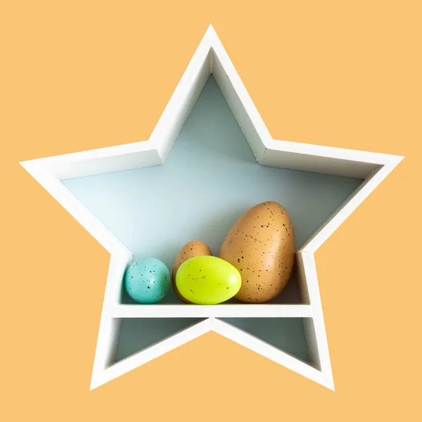 Wielkanoc Gniazdo Jajami Drewniane Star — Zdjęcie stockowe